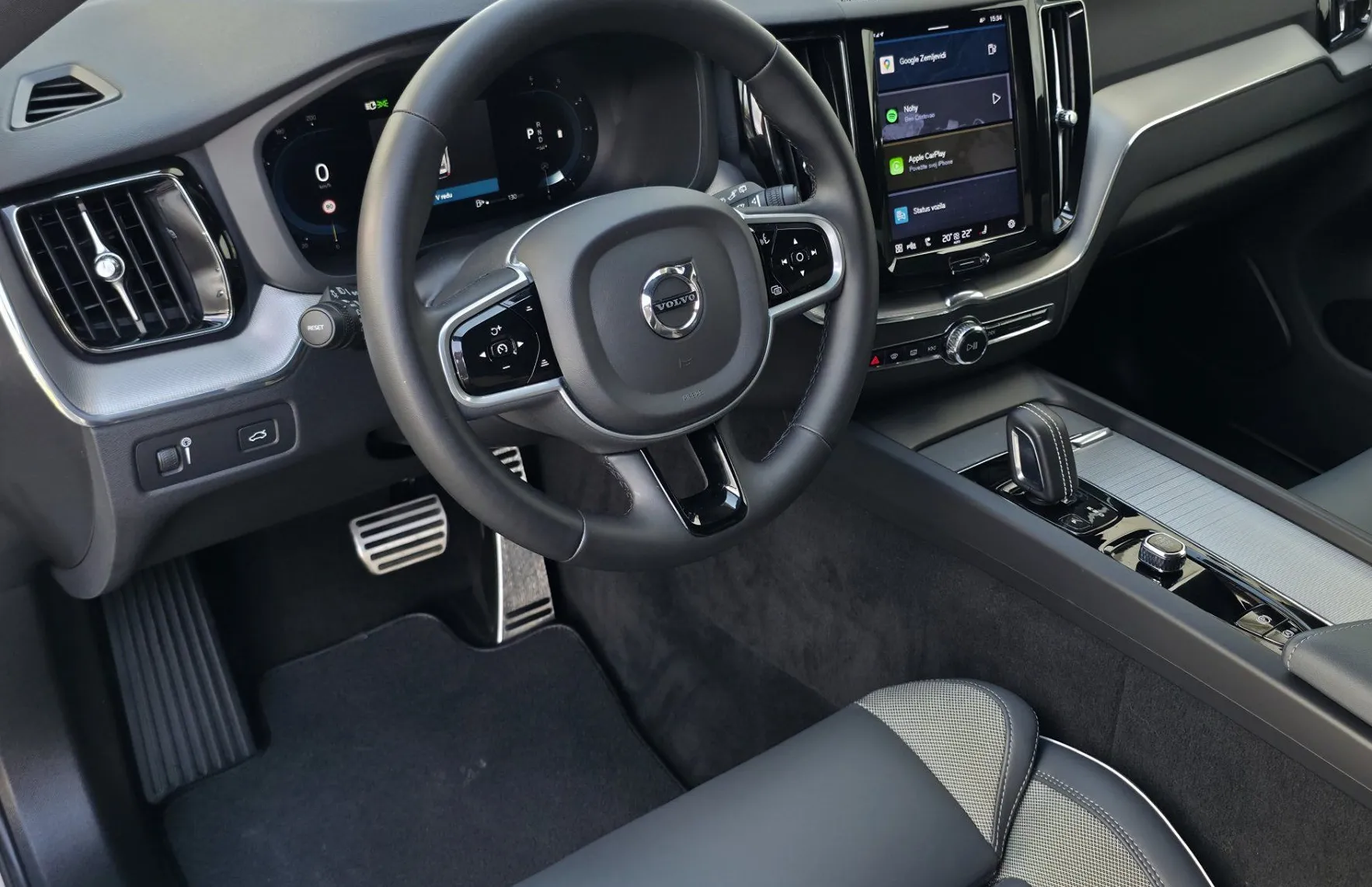 Zunanja slika - Volvo XC60 - B4D AWD AT R-Design FULLED•GRETJE•MEMORY•HARMAN•19 - 5