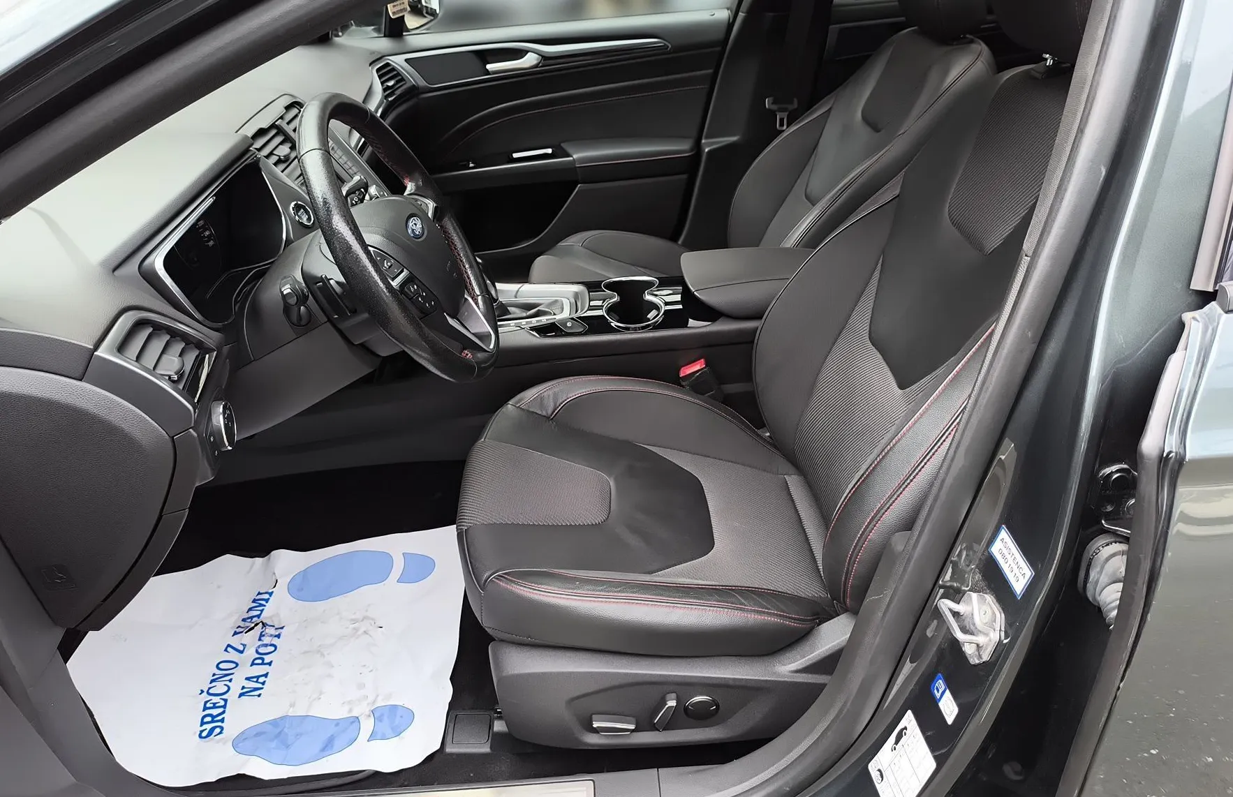 Zunanja slika - Ford Mondeo - 2.0TDCi ST LINE180PS-AWD-1.LAST.-LED-PANO-5 VRATNI - 11