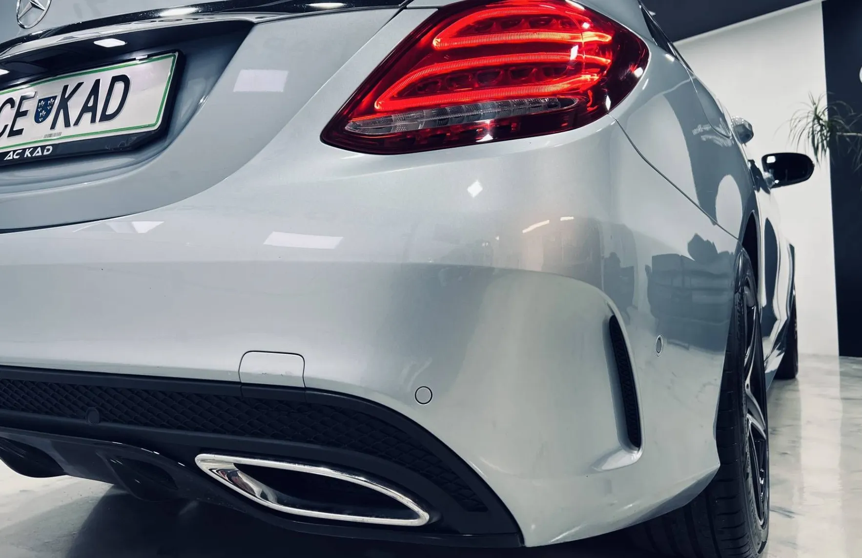Zunanja slika - Mercedes-Benz C-Razred - C 220 d AMG LINE - KAMERA-LED-NAVI-GRETJE HLAJEN.. - 16
