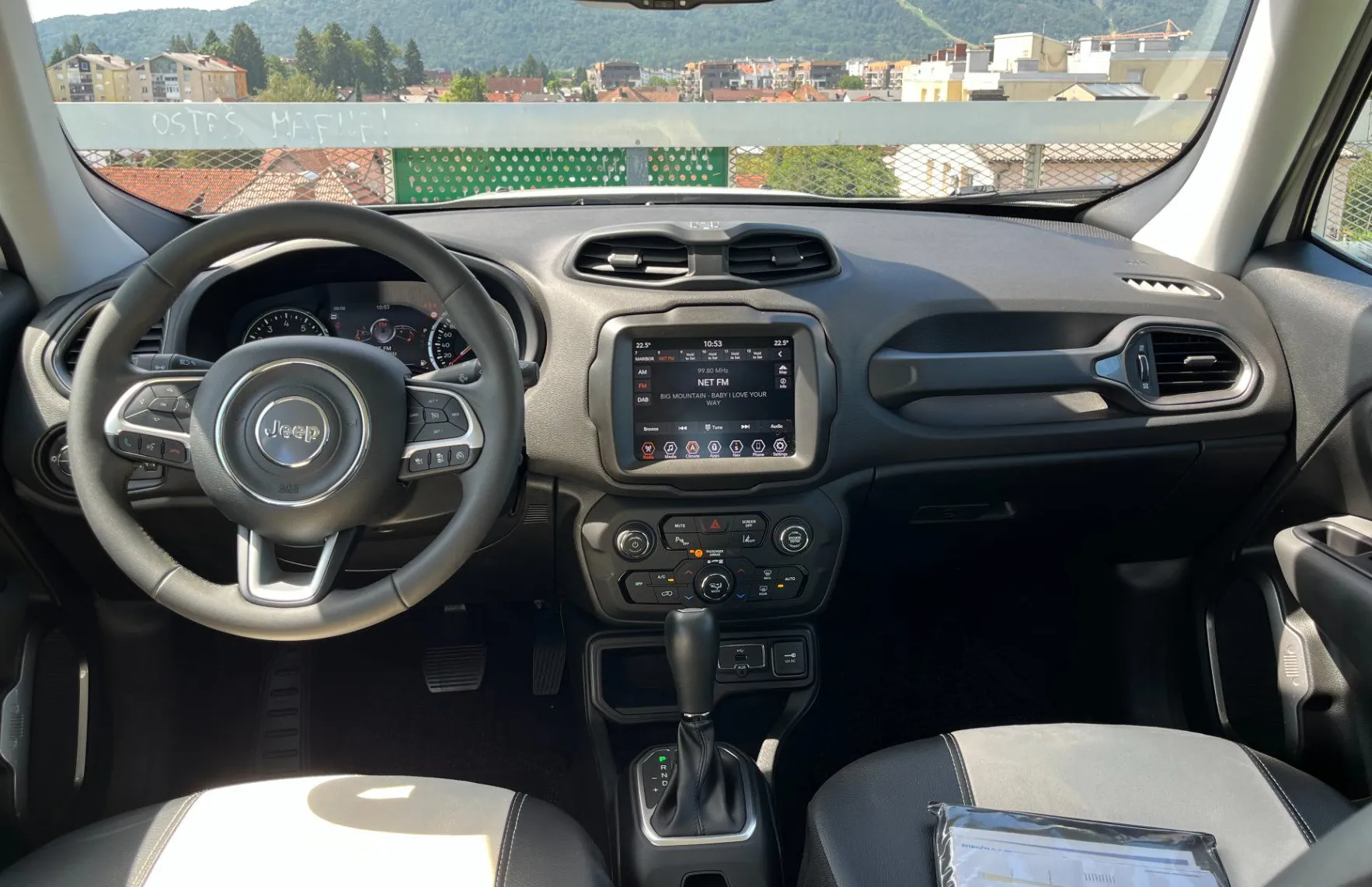 Zunanja slika - Jeep Renegade - 1.5 T4 e-Hybrid Altitude LED. ACC. VZR KAM. PDC - 10