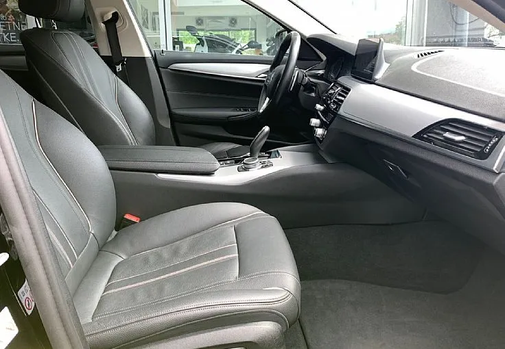 Zunanja slika - BMW Serija 5 - Touring: 520d Touring Avt. - 7