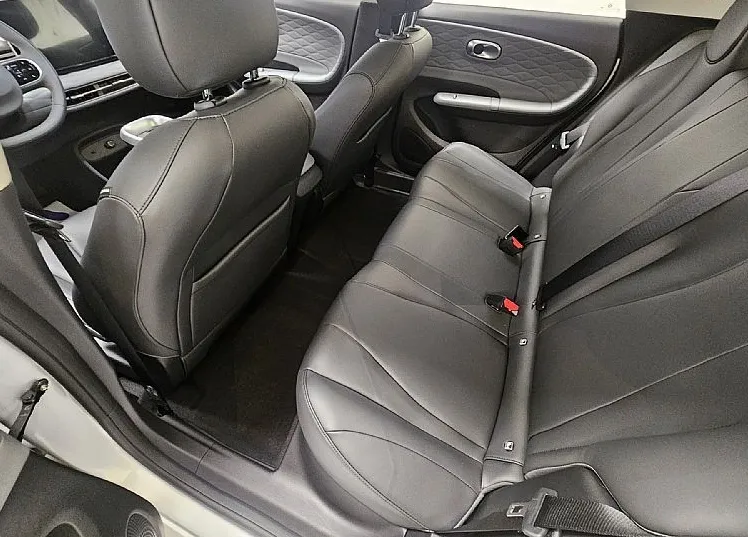 Zunanja slika - Dongfeng Box - 42.3 kWh 70 kW- SILVER-Navedena cena vključuje sub - 11