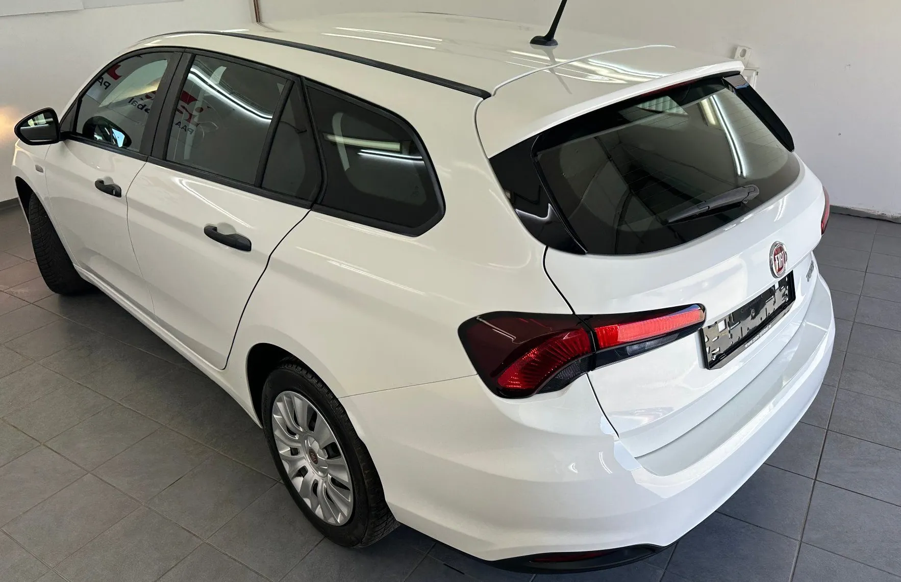 Zunanja slika - Fiat Tipo - 1.3 MJT DIZEL 70 KW.SAMO 108.000 KM - 1