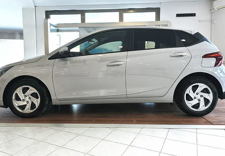Zunanja slika - Hyundai i20 - 1.0 T-GDI COMFORT-WINTER-ACC-REZ.KOLO-VIDEO - 3