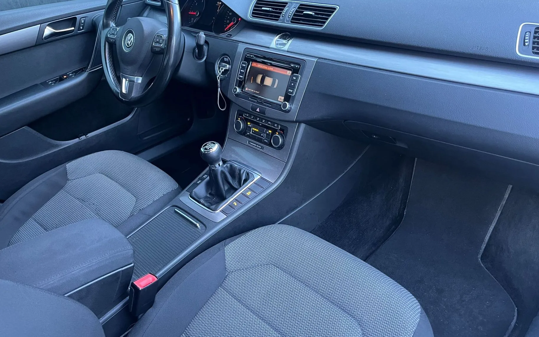Zunanja slika - VW Passat - 2.0 TDI Comfortline 103kW-2xPDC-ALU-ZELO LEP... - 10