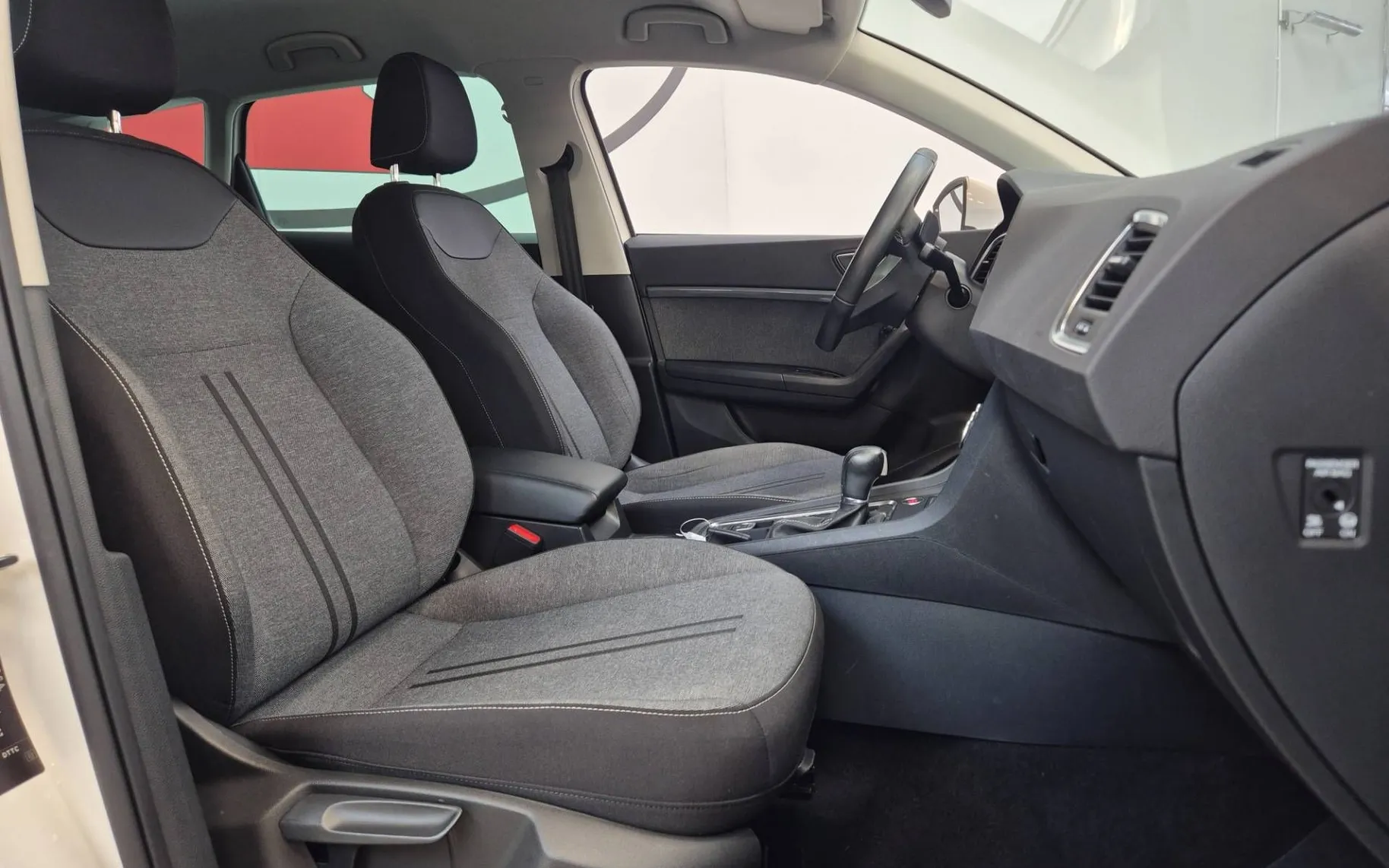Notranja slika - Seat Ateca - 2.0 TDI 110 KW STYLE DSG - 8