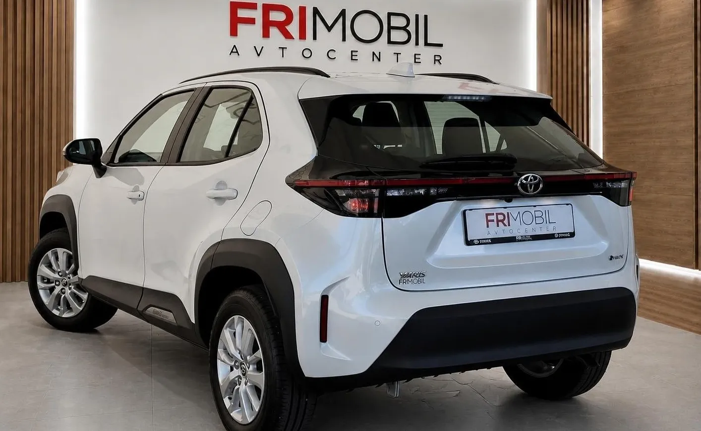 Zunanja slika - Toyota Yaris Cross - Hybrid 1.5 VVT-i Cool•Slovensko vozilo•1.lastnik• - 4