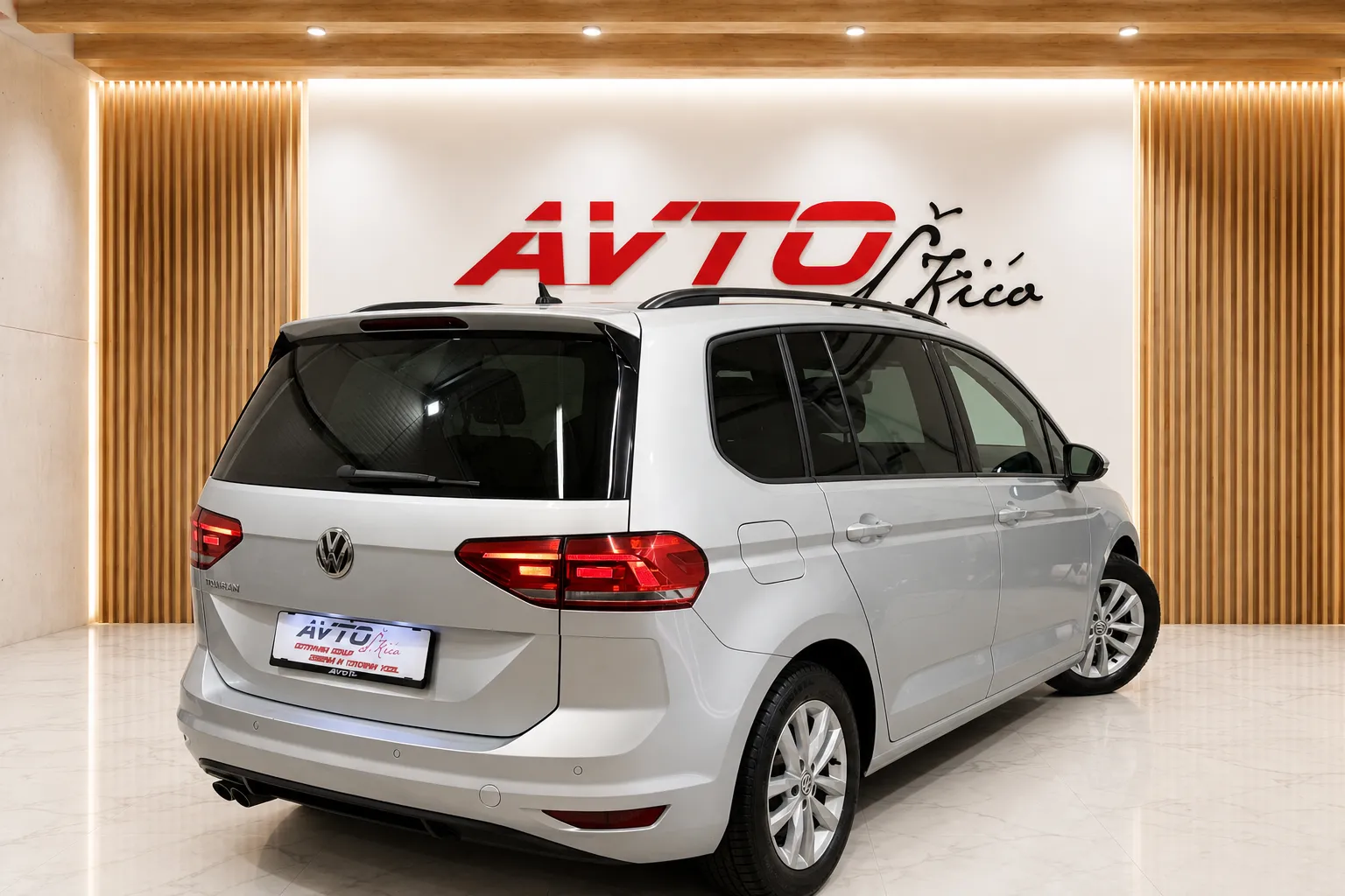 Zunanja slika - VW Touran - 2.0 TDI-DSG-FULL LED-ACC-H-LINE-MASAŽA-NAVI-PDC... - 5
