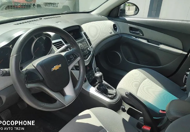 Zunanja slika - Chevrolet Cruze - 1.6 16V-SLO-151.000KM-KLIMA-SERVO-TOP - 6