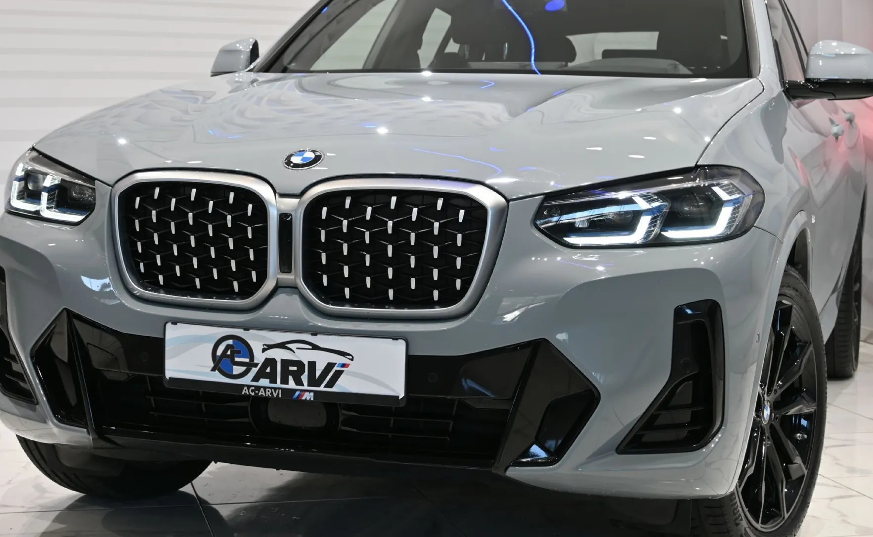 Zunanja slika - BMW X4 - serija :  xDrive 30d Avt.M.SPORT-RADAR-KLJUKA-LASER-KEY-H - 3