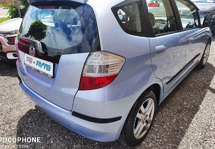 Zunanja slika - Honda Jazz - 1.4 AVTOMATIK-F1-80.000KM-SLO-ALU-PDC-ODLIČEN - 4