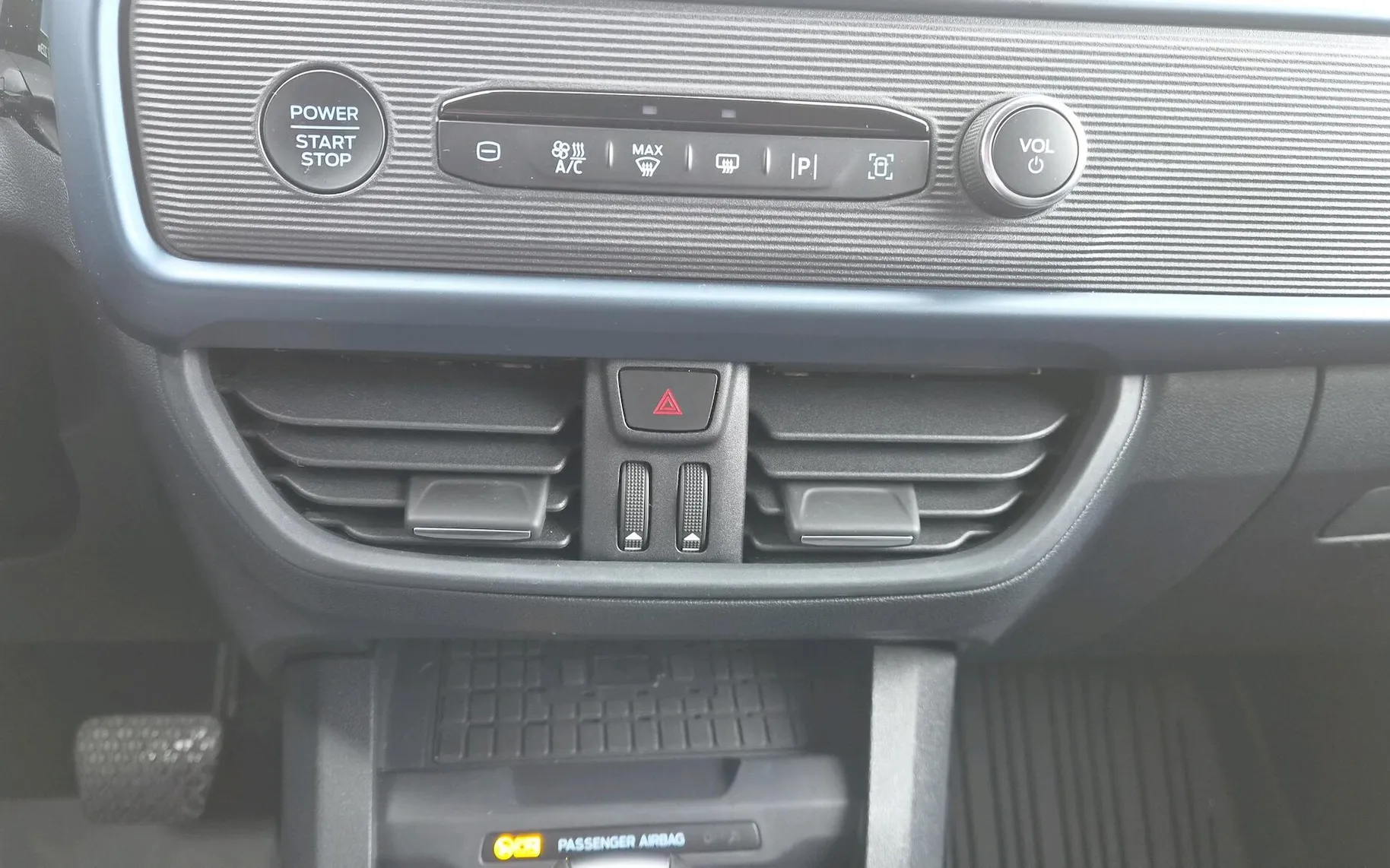 Zunanja slika - Ford Tourneo Courier - ACTIVE 1.0ECOBOOST AVT.7-SLO-RADAR-ZIM.PAKET-KAME - 14