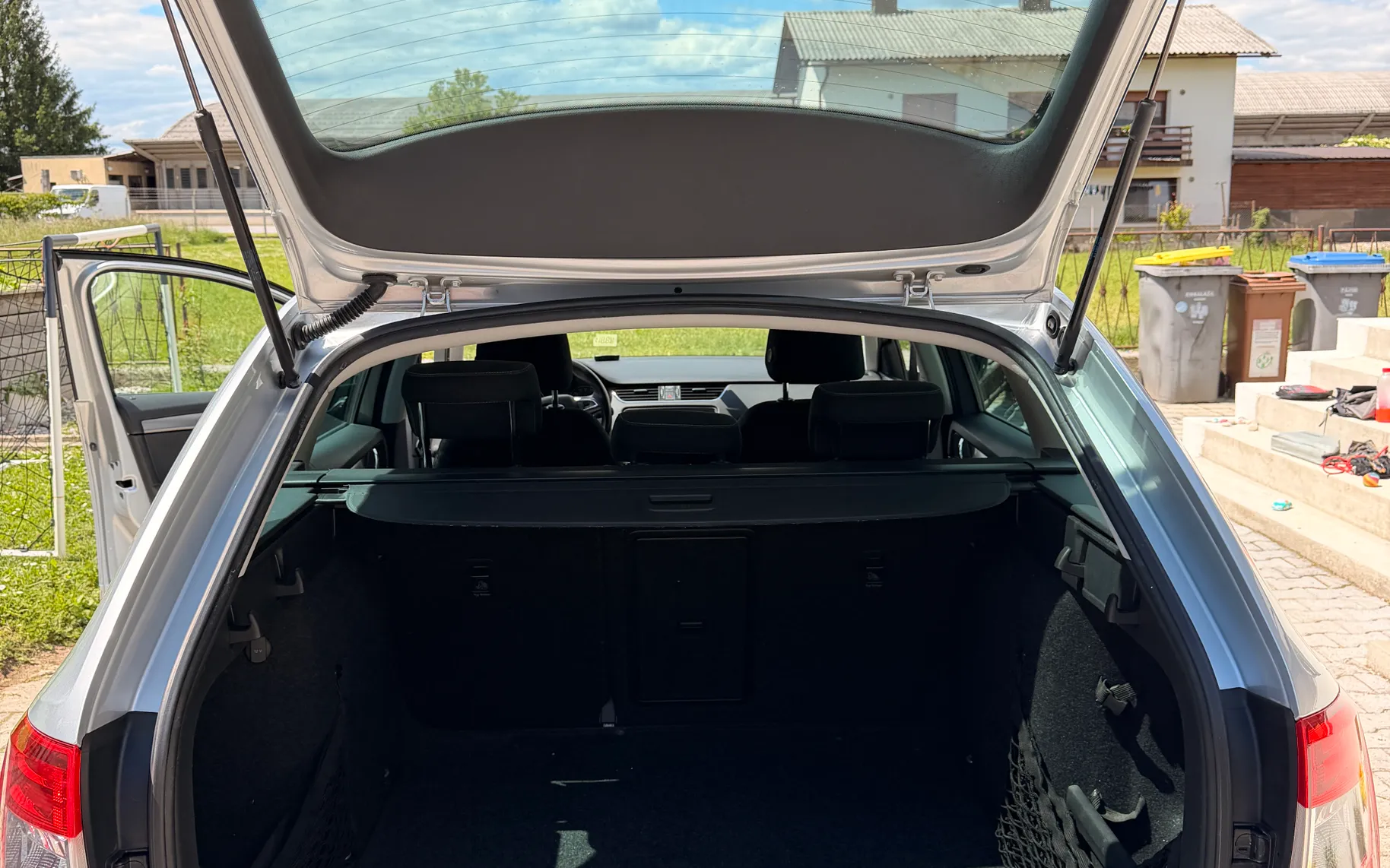 Notranja slika - Škoda Octavia - Combi 1,6 TDI Active DSG - 7