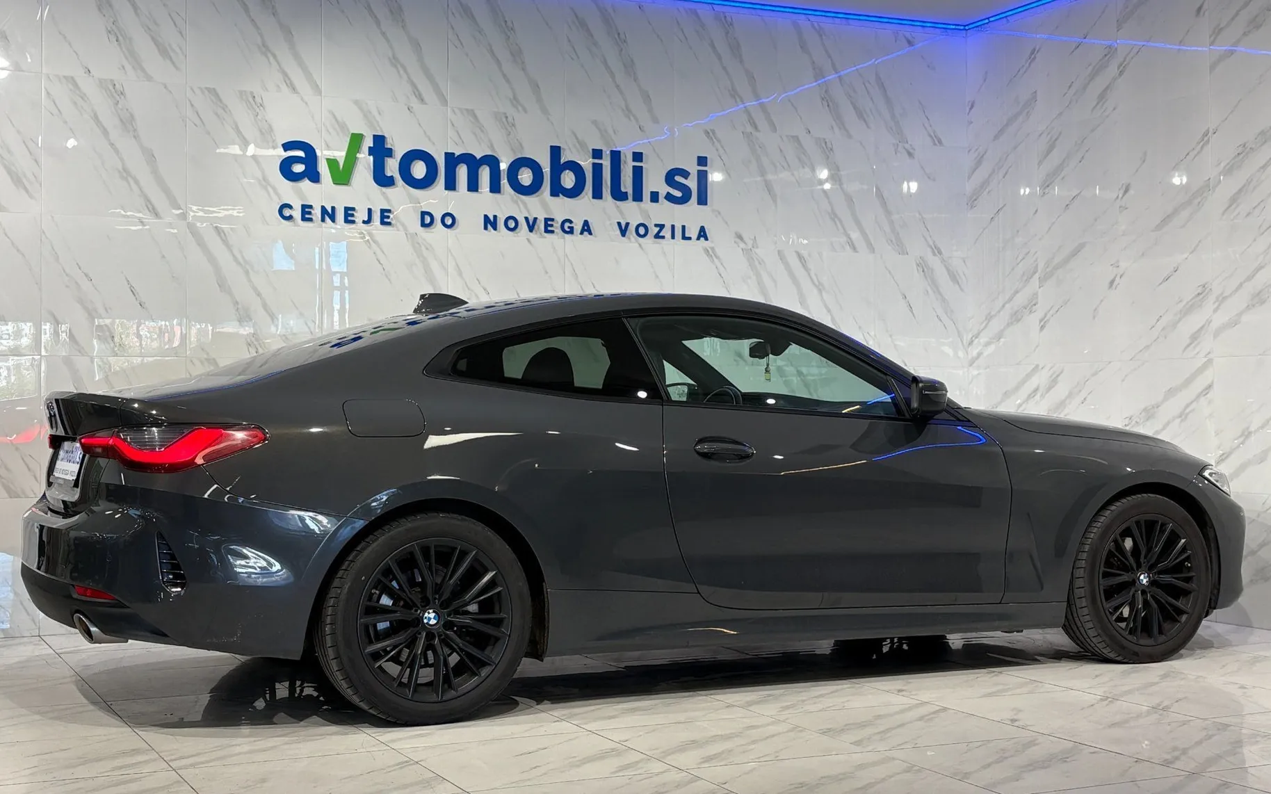 Zunanja slika - BMW serija 4 Coupe: - 420i Coupe - Kamera - Memory - Gretje - PDC - 5