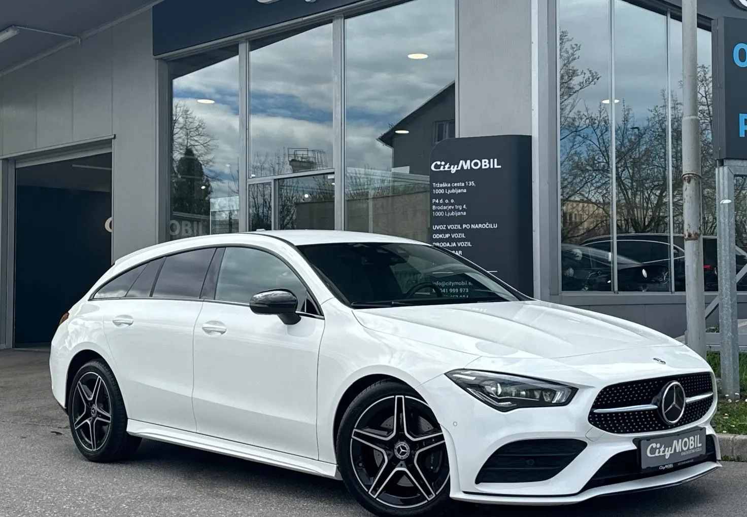 Zunanja slika - Mercedes-Benz CLA-Razred - CLA Shooting Brake 220d AMG LINE-NAVIGACIJA-RADAR-FULL LED-KAMERA - 1