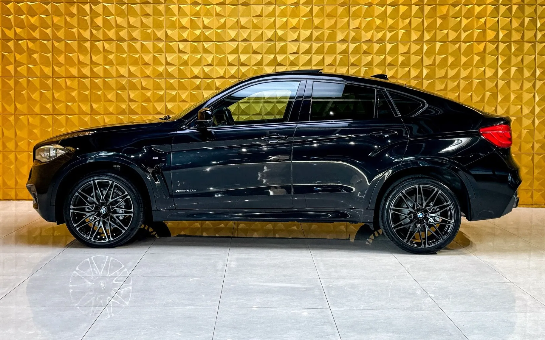 Zunanja slika - BMW serija X6: - xDrive 40d AUT. M SPORT-LED-SOFTCLOSE-PANO-VIRTUAL - 6