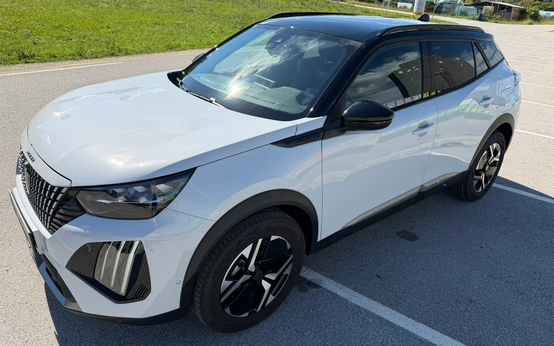 Zunanja slika - Peugeot 2008 - 1,2 PureTech 130 S&S GT + kom. zimskih gum - 6