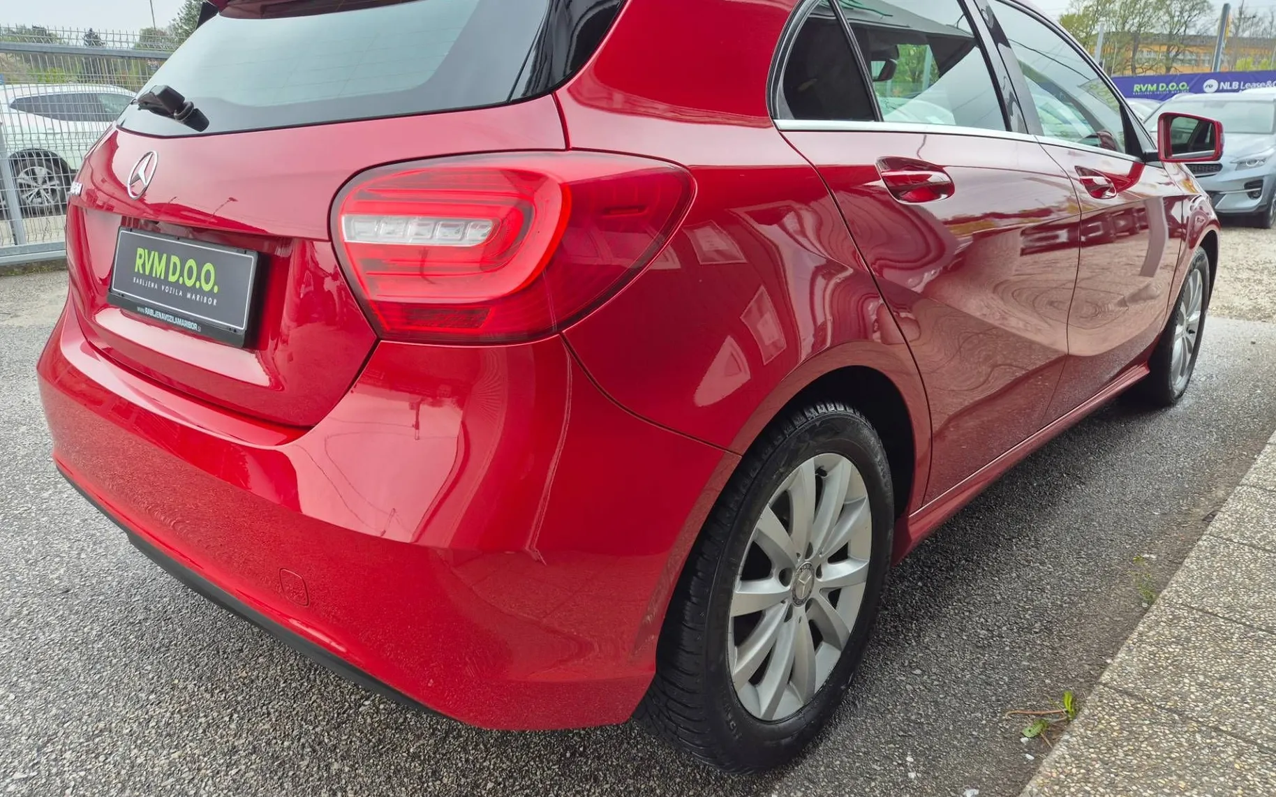 Zunanja slika - Mercedes-Benz A-Razred - STYLE°SLO°BI-XENON°KAMERA°AVT.KLIMA°ALU°BLUETOOTH. - 5