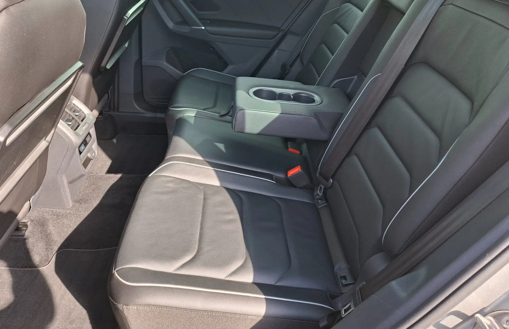 Zunanja slika - Volkswagen Tiguan - 4motion 2.0 TDI Highline DSG - 9