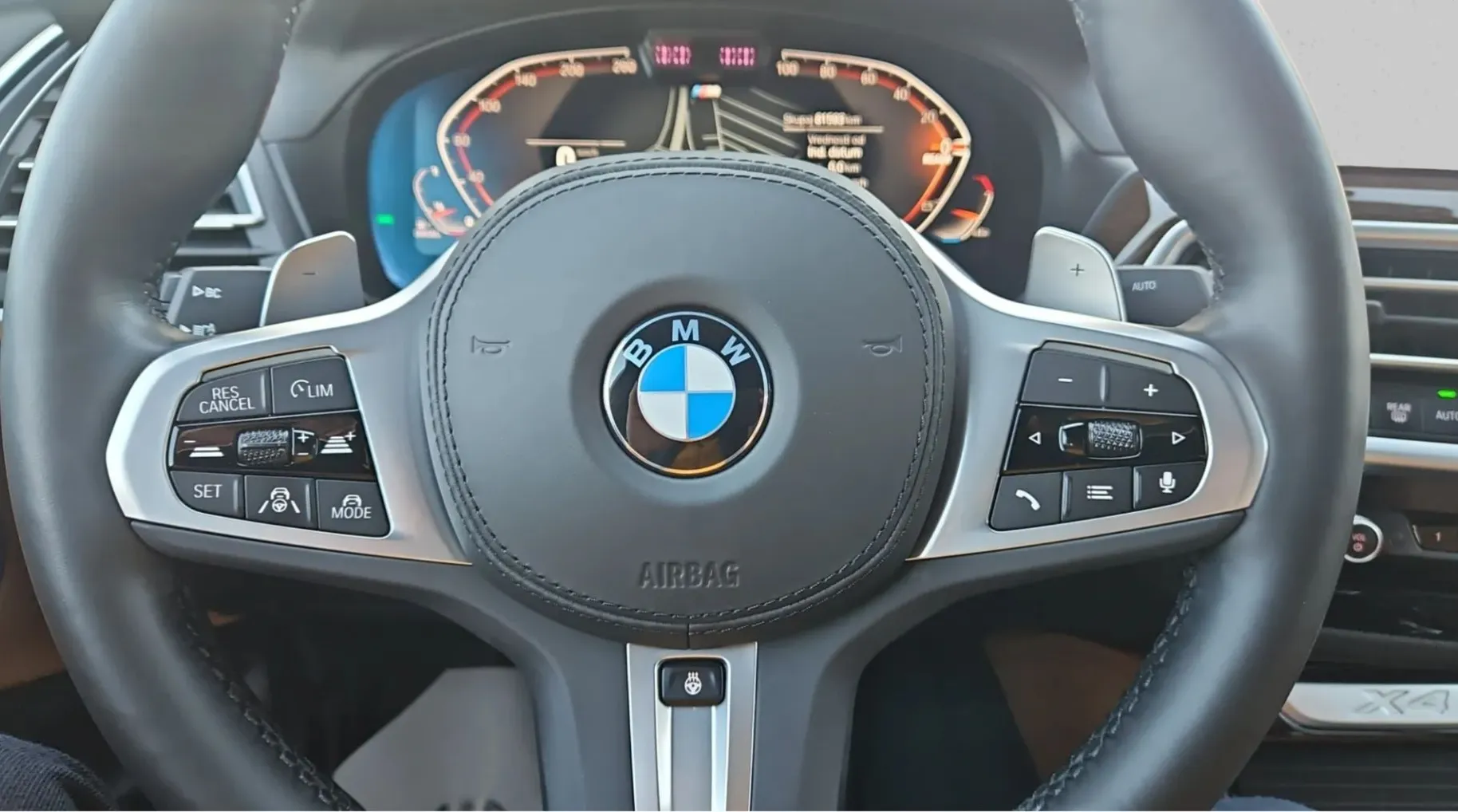 Zunanja slika - BMW X4 - serija : xDrive30d  AT - 18