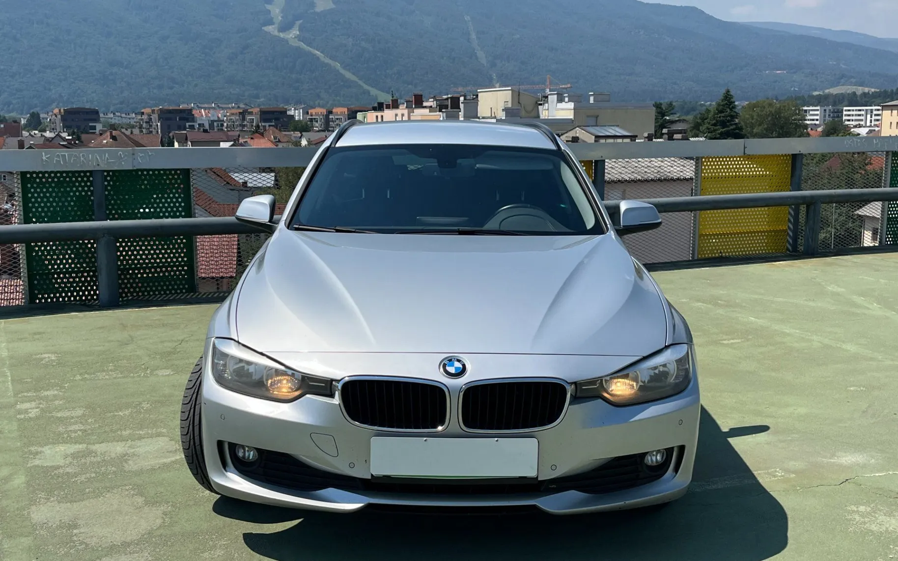 Zunanja slika - BMW Serija 3 - 318d xDrive Touring NAVI. 2X PDC. TEMPOM - 2