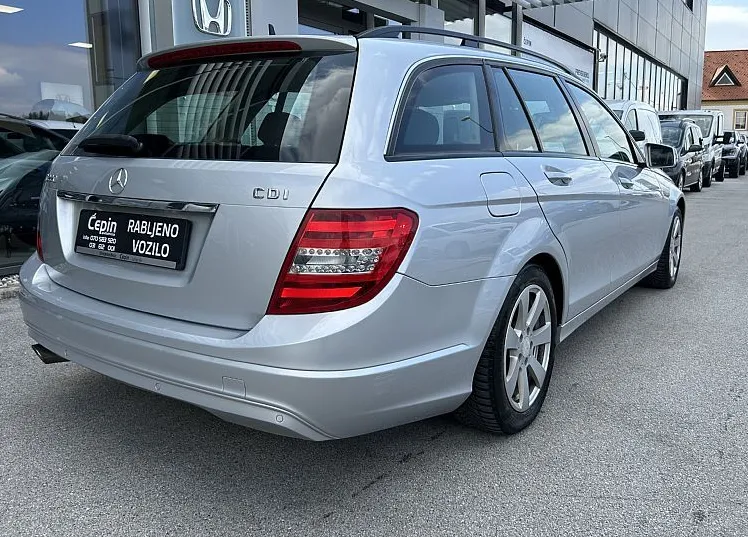 Zunanja slika - Mercedes-Benz C-Razred - C 220 CDI ELEGANCE - 5