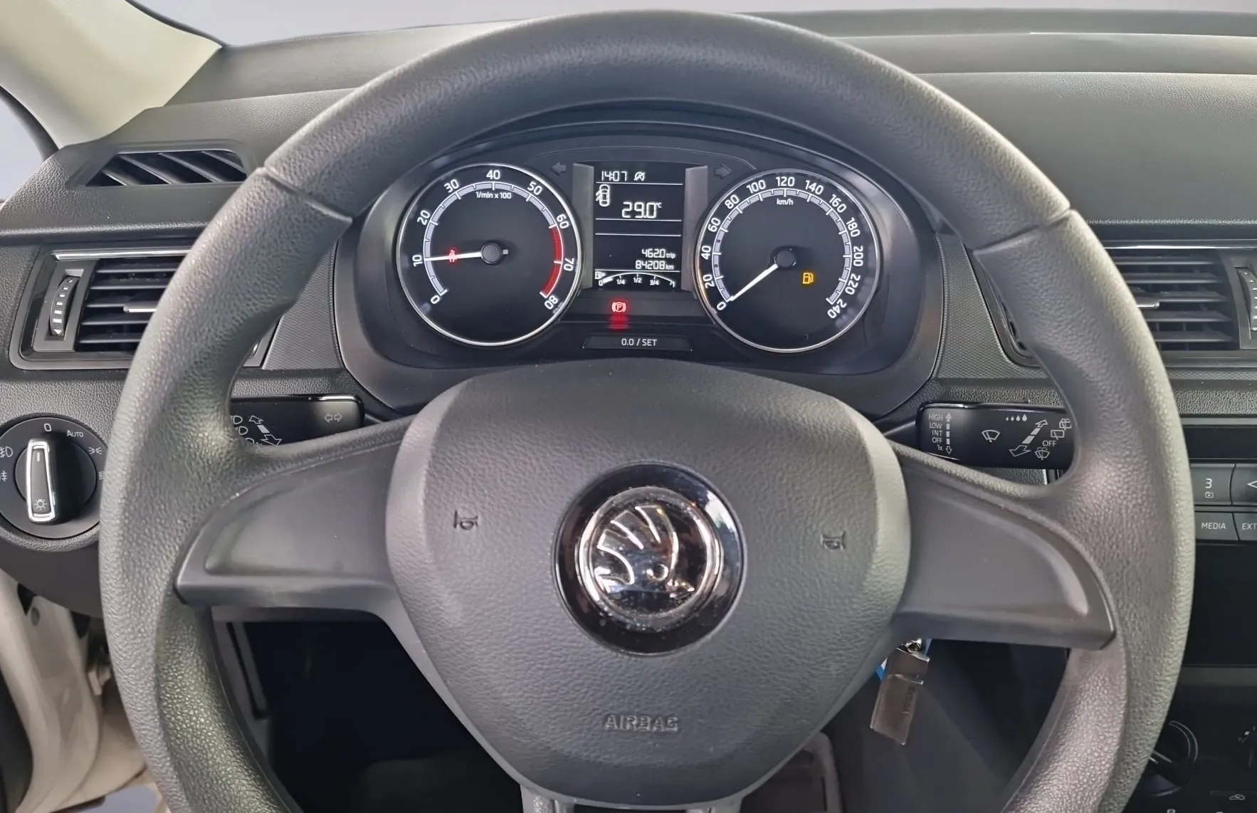 Zunanja slika - Škoda Rapid - Spaceback 1.0 TSI Active - 8