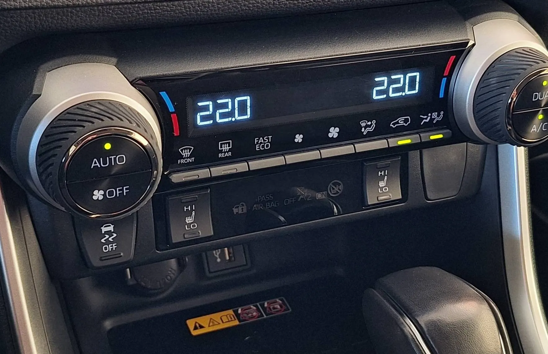 Zunanja slika - Toyota RAV4 - Hybrid AWD 2.5 Elegant Tech Winter Pack•VL.KLJUKA• - 14