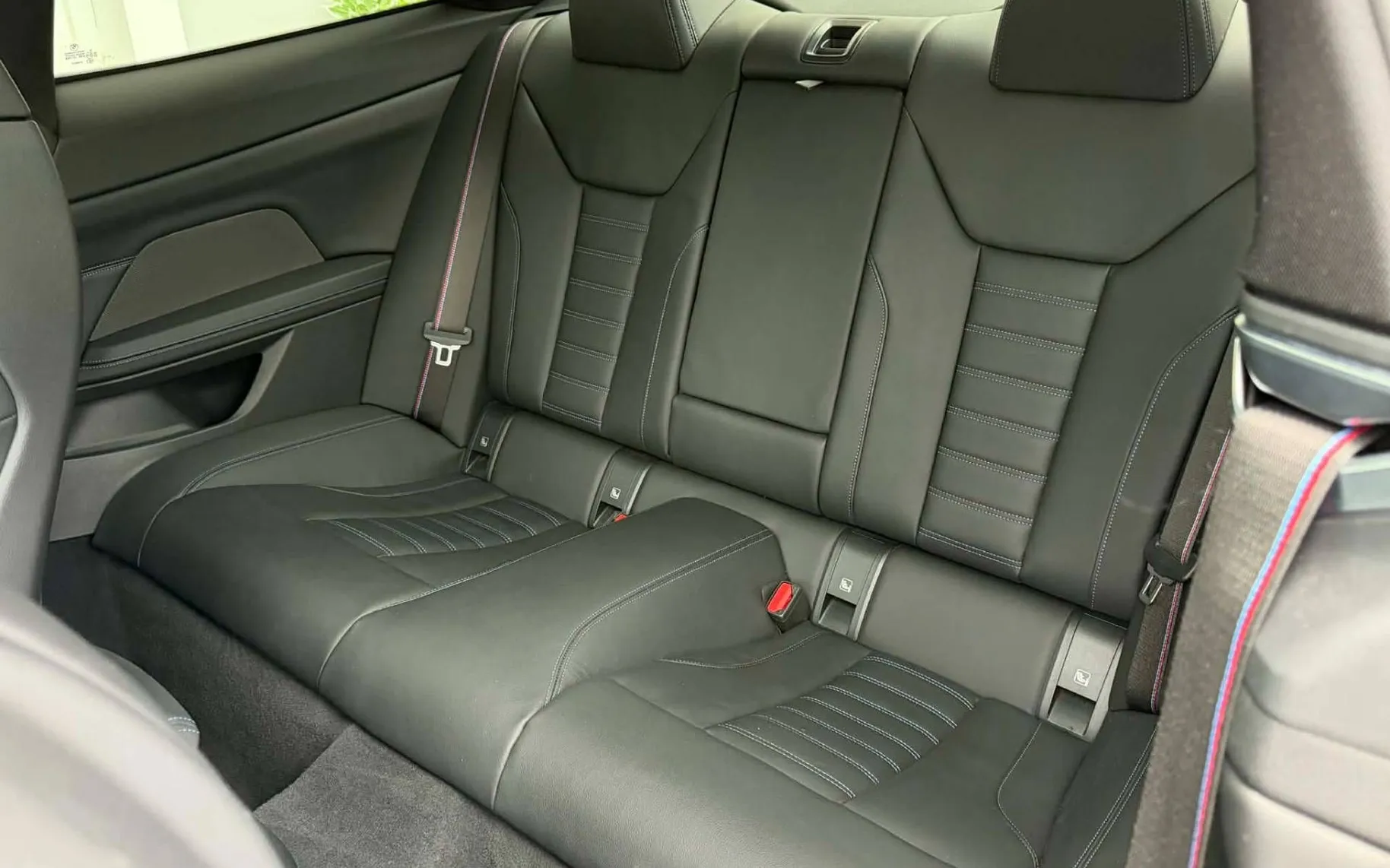 Notranja slika - BMW serija 4 Coupe: - M440D•4X4•M PAKET•ŠIBER•LIFT•LASER•KEYLESS•ACC•F.. - 9