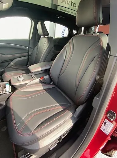 Zunanja slika - Ford Mustang Mach-e - PREMIUM 91kWh 216kW  - AKCIJSKA CENA - - 6