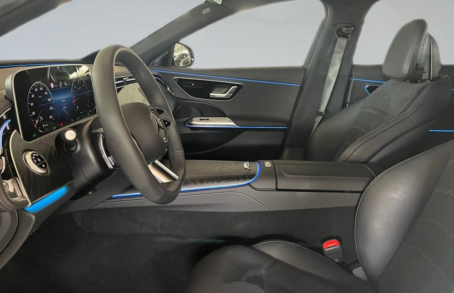 Zunanja slika - Mercedes-Benz E-Razred - E 220 d T AMG Line Avt. - 7
