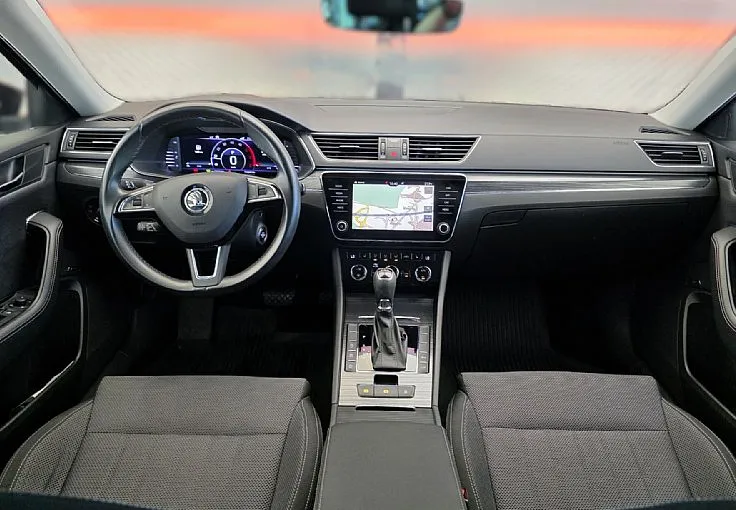 Zunanja slika - Škoda Superb - Combi 2.0 TDI Style DSG-ACC-LED-VIRT-KLJU-1LAS-SLO - 9