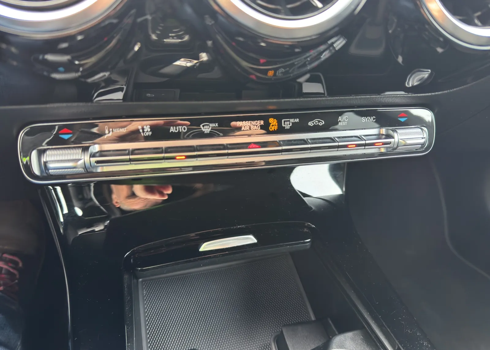 Zunanja slika - Mercedes-Benz CLA Shooting Brake - 200d AUT. KAMERA+LED+VIRTUAL+MRTVI KOT+ - 12