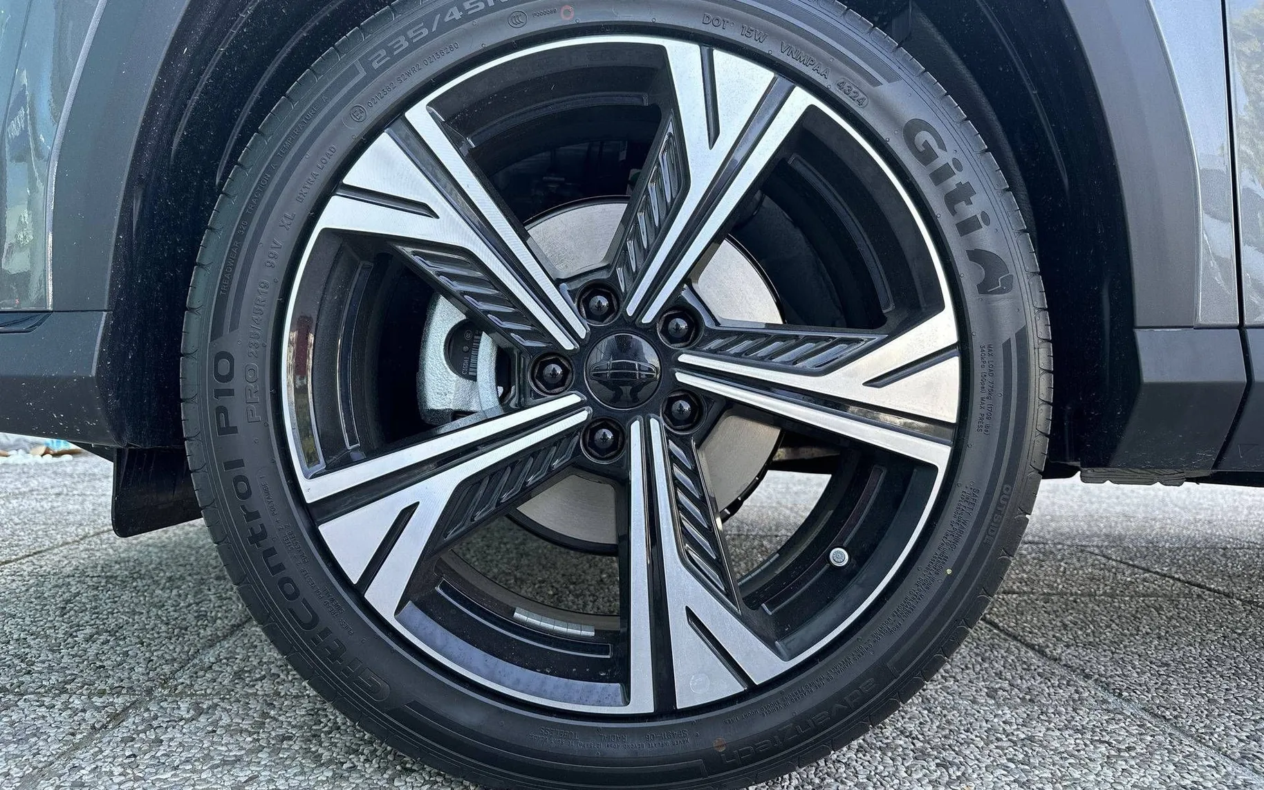 Notranja slika - Geely CityRay - 1.5 7DCT FWD GK - 9