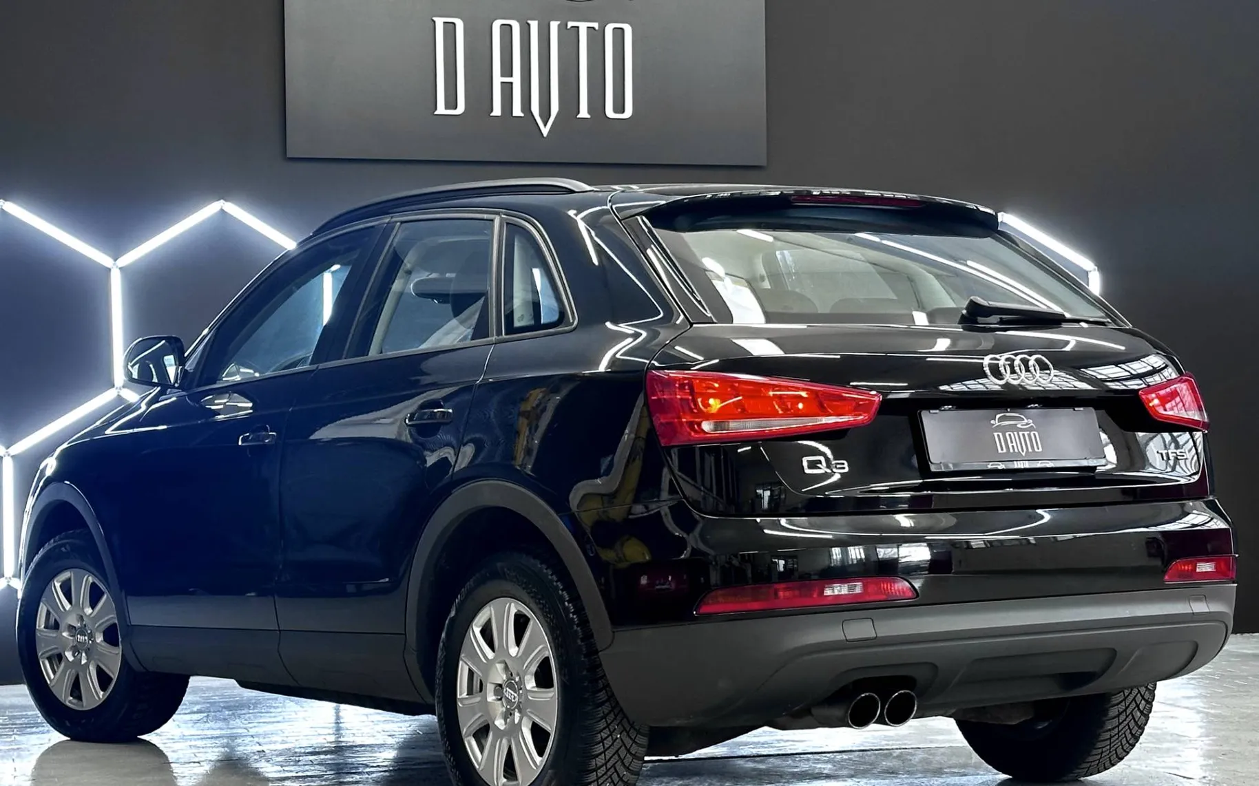 Zunanja slika - Audi Q3 - 1.4 TFSI 110  150  ODLIČEN - 6