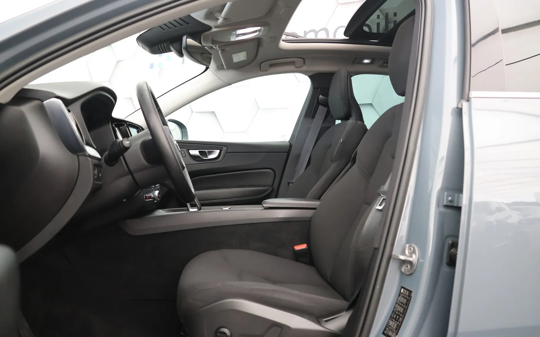 Zunanja slika - Volvo XC60 - B4D 2.0d Geartronic Essential 197KM - 17