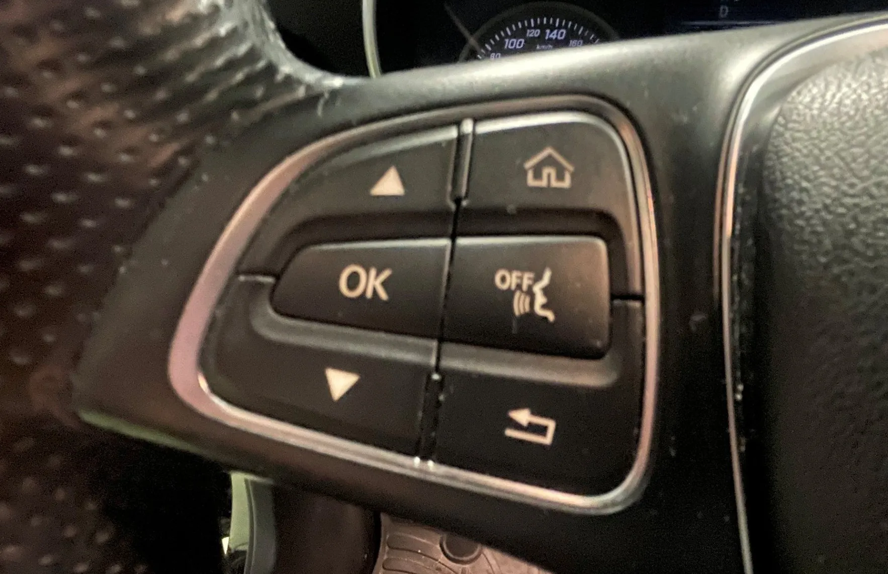 Zunanja slika - Mercedes-Benz C-Razred - C 220 d 4MATIC AMG Line Avt. LED.NAVI.USNJE.OGR.SE - 14