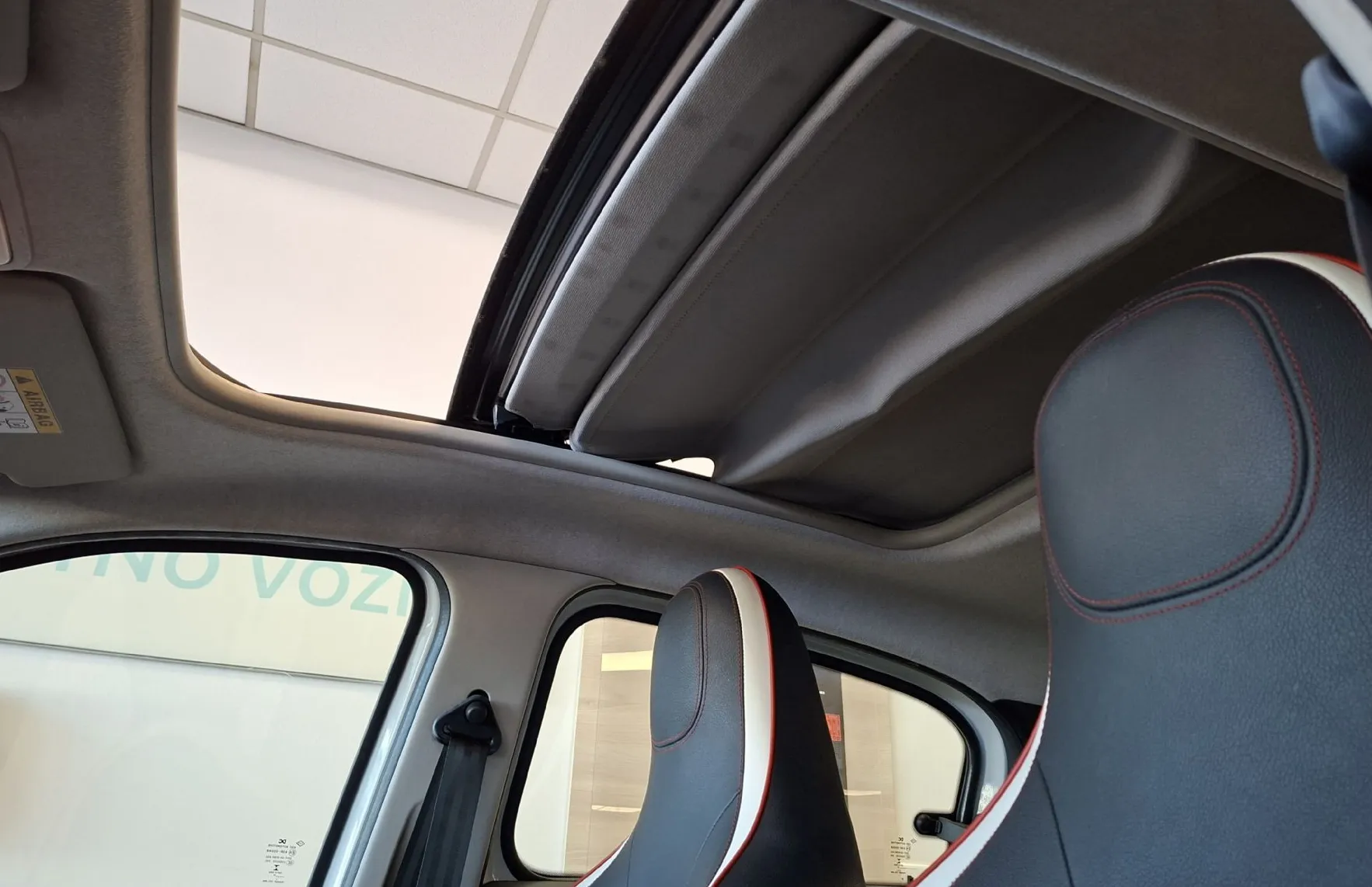 Zunanja slika - Renault Twingo - Expression Energy  GT-LED-NAVI-KAMERA-ODLIČEN- - 18