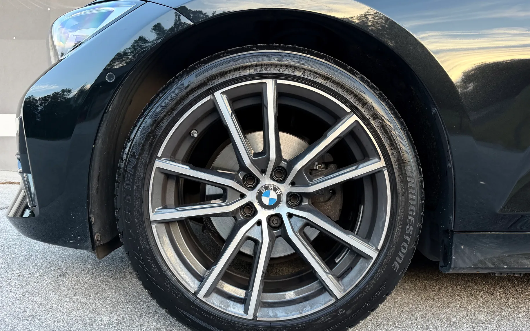 Zunanja slika - BMW Serija 3 - 320d Luxury Line 2.LASTNIK X-DRIVE ACC PANO. AMBI. - 16