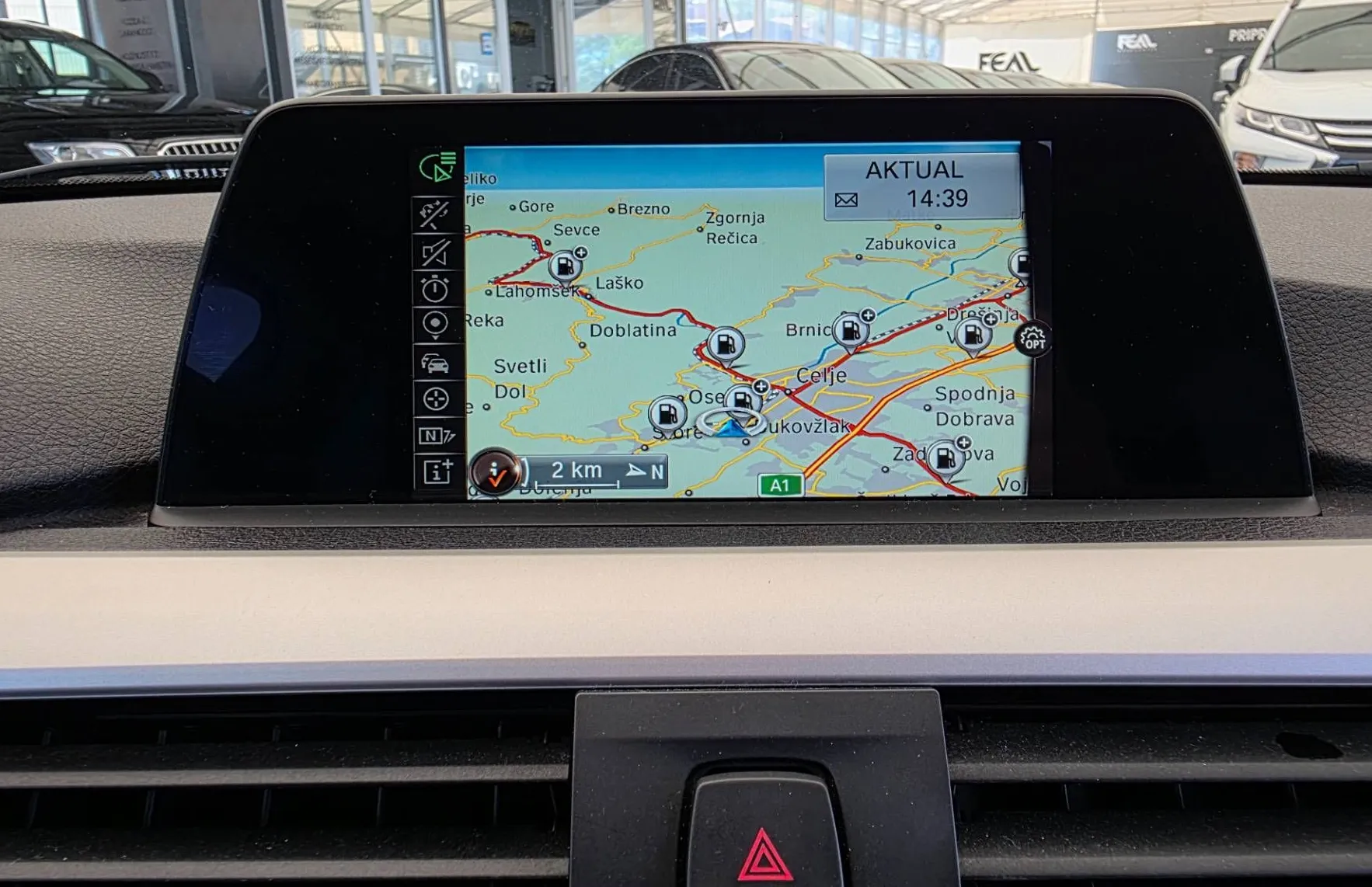 Zunanja slika - BMW Serija 3 - Touring: 318D-AVT-FACELIFT-FULL LED-NAVI-TEMPOMAT-PDC- - 17