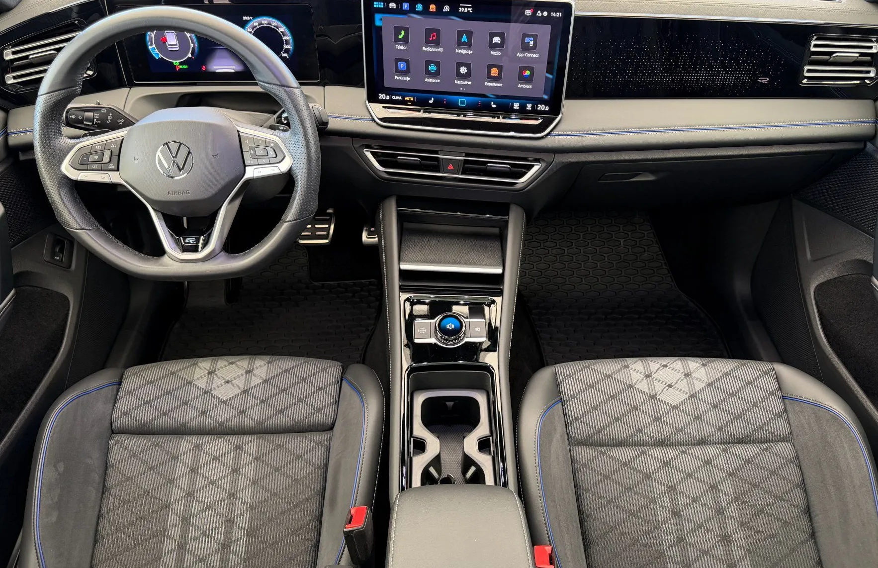 Zunanja slika - Volkswagen Tiguan - 4JOY 1.5 eTSI DSG-SLO-1.LASTNIK-BLACK STYLE - 6
