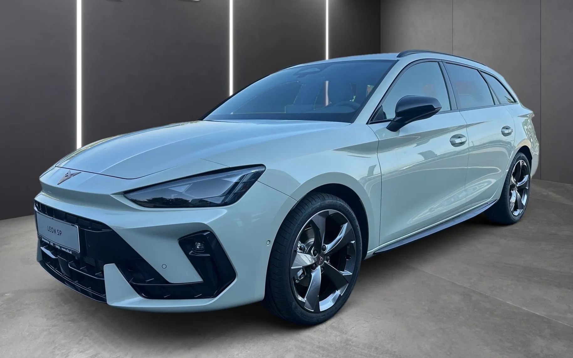 Zunanja slika - Cupra Leon - ST 1.5 eTSI DSG - 1