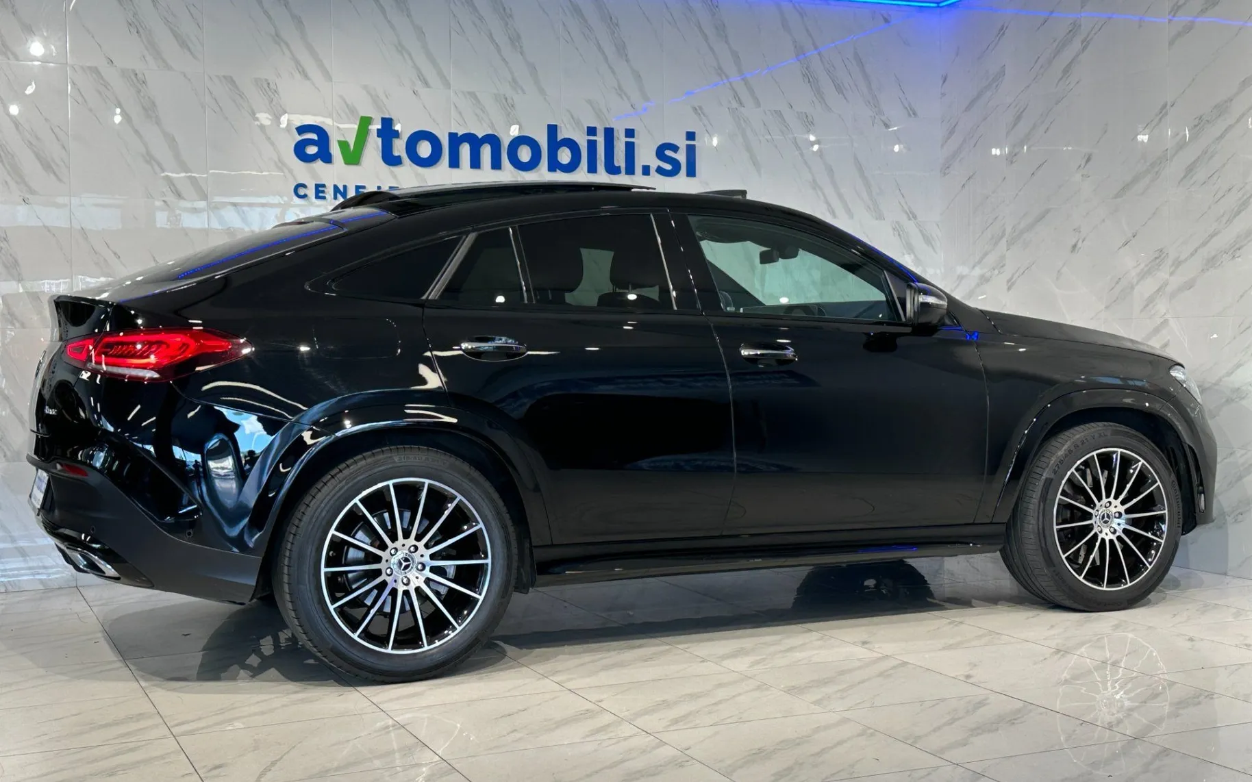 Zunanja slika - Mercedes-Benz GLE coupe - 400d|4Matic|AMG|Pano|Zračno|ACC|Hlajenje|360K|... - 5