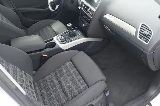 Zunanja slika - Audi A4 - Avant 2.0 TDI ultra - 5