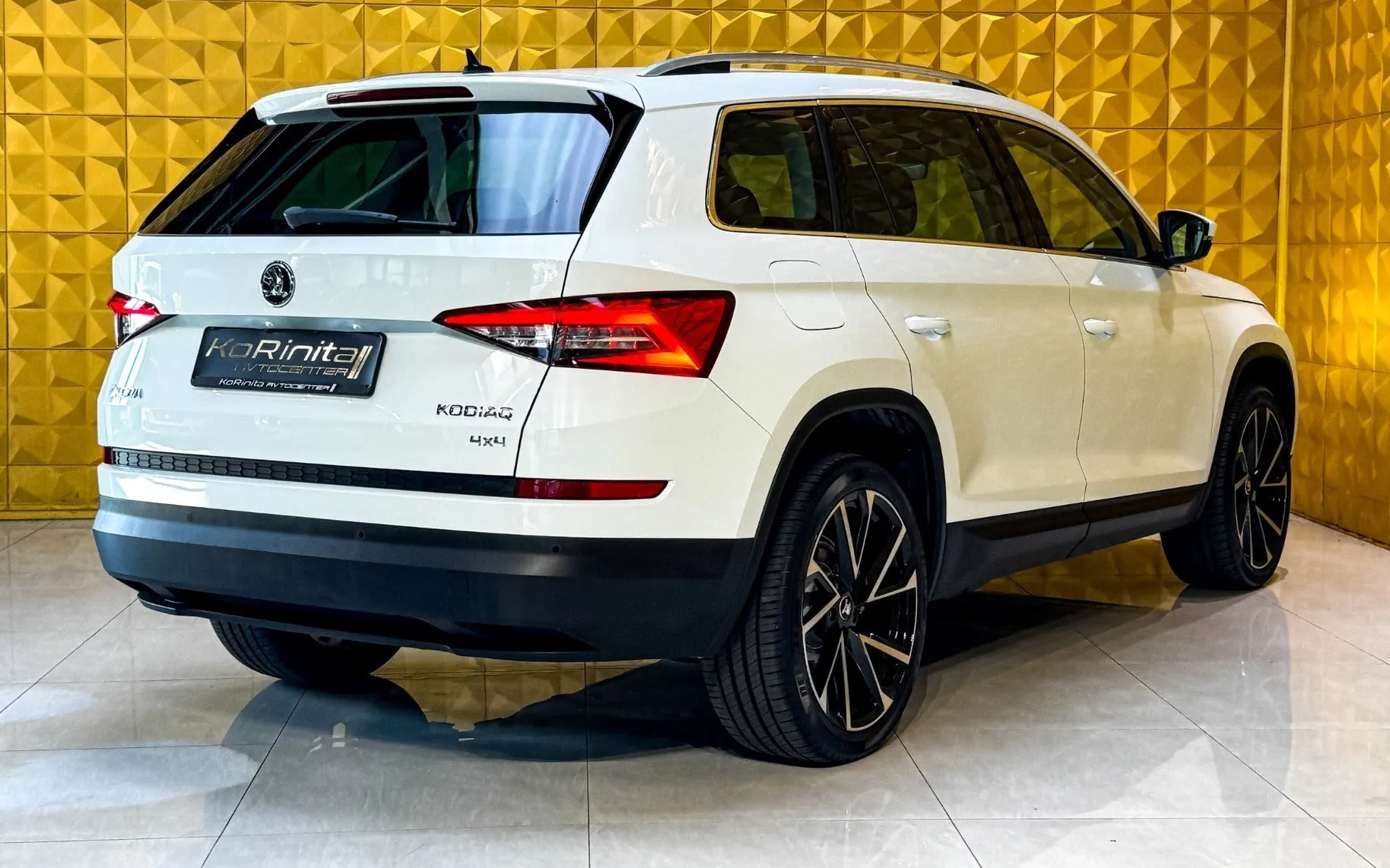 Notranja slika - Škoda Kodiaq - 2.0 TDI 4X4 AUT. KLJUKA-MEMORY-GRETJE-RADAR TEMP - 11
