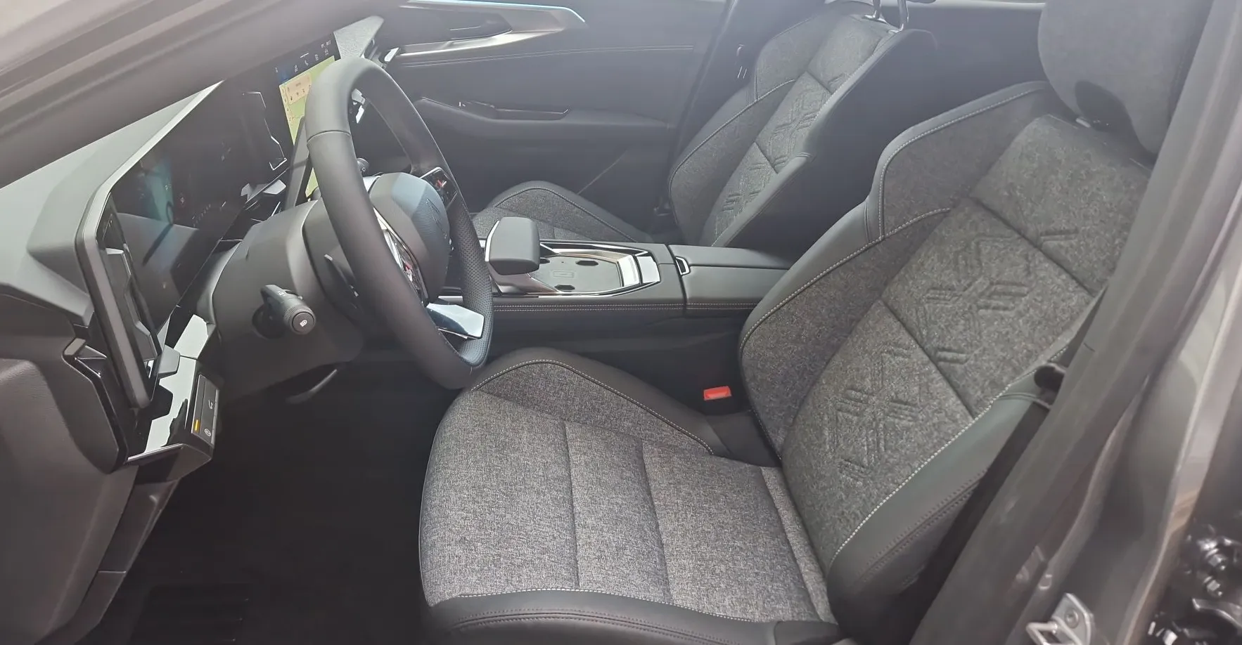 Zunanja slika - Renault Austral - TCe 150 Mild hybrid Techno Avt. + paket udobje - 12