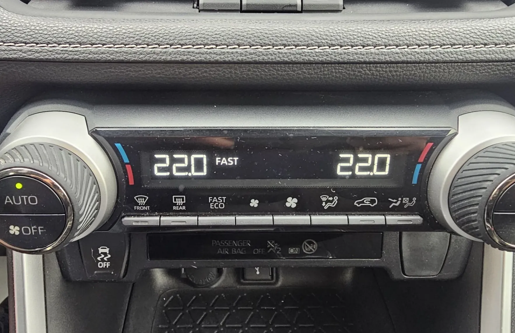 Zunanja slika - Toyota RAV4 - Hybrid 2.5 218 Premium Avt. - 16