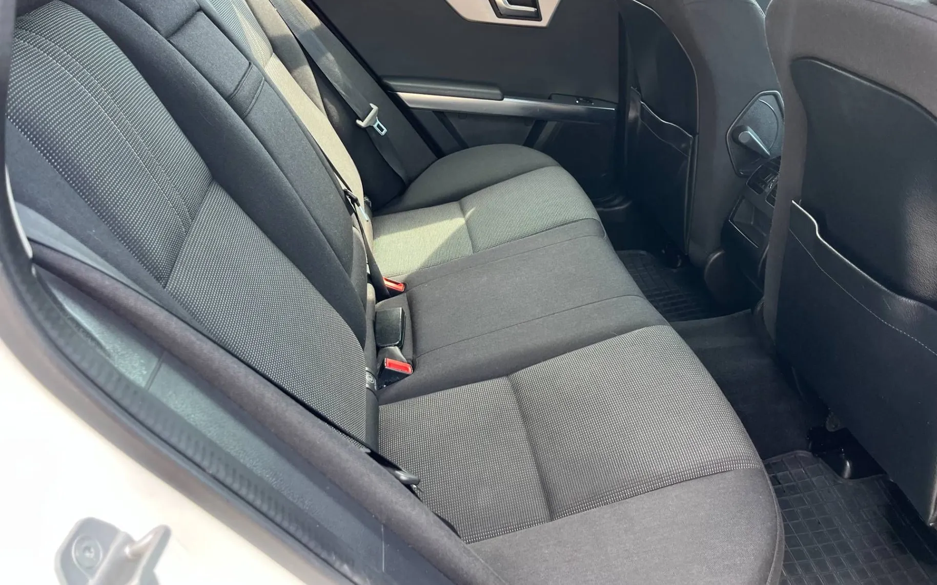 Notranja slika - Mercedes-Benz GLK-Razred - GLK 200 CDI-1 LASTNIK-LED-NAVI-19 COL-ODLIČEN... - 11