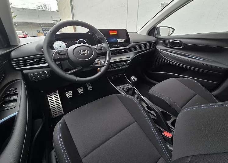 Zunanja slika - Hyundai Bayon - 1.0 T-GDI Comfort Winter AAC - 1.000€ GOTOVINA - 7