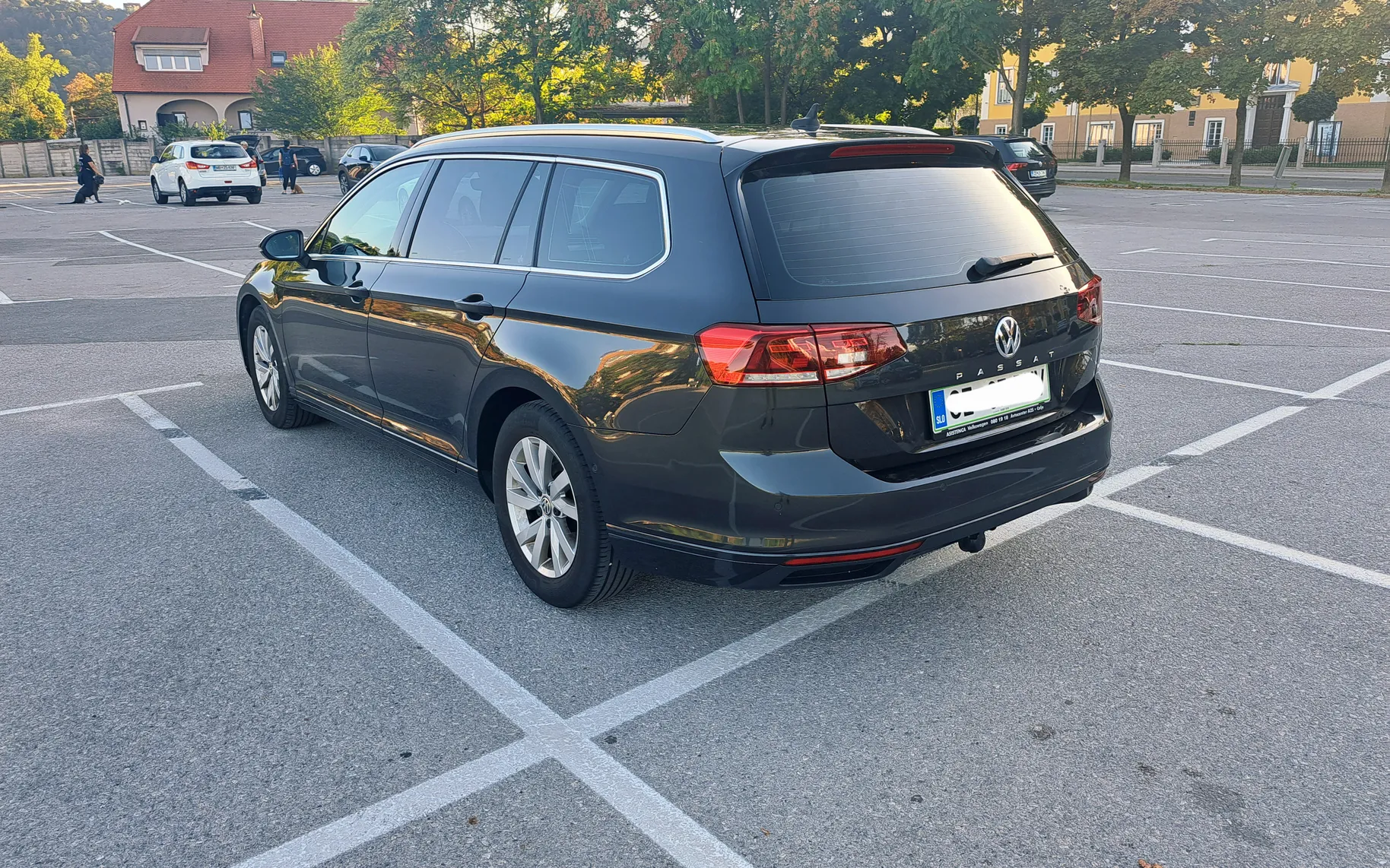Zunanja slika - Volkswagen Passat - Variant 2,0 TDI BMT Connect DSG - 3